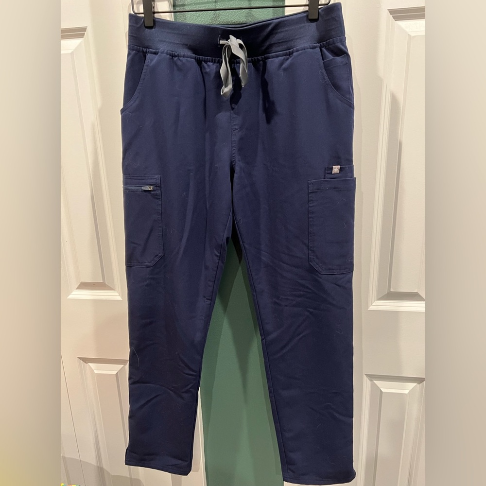 Figs high waisted Yola skinny scrub pants